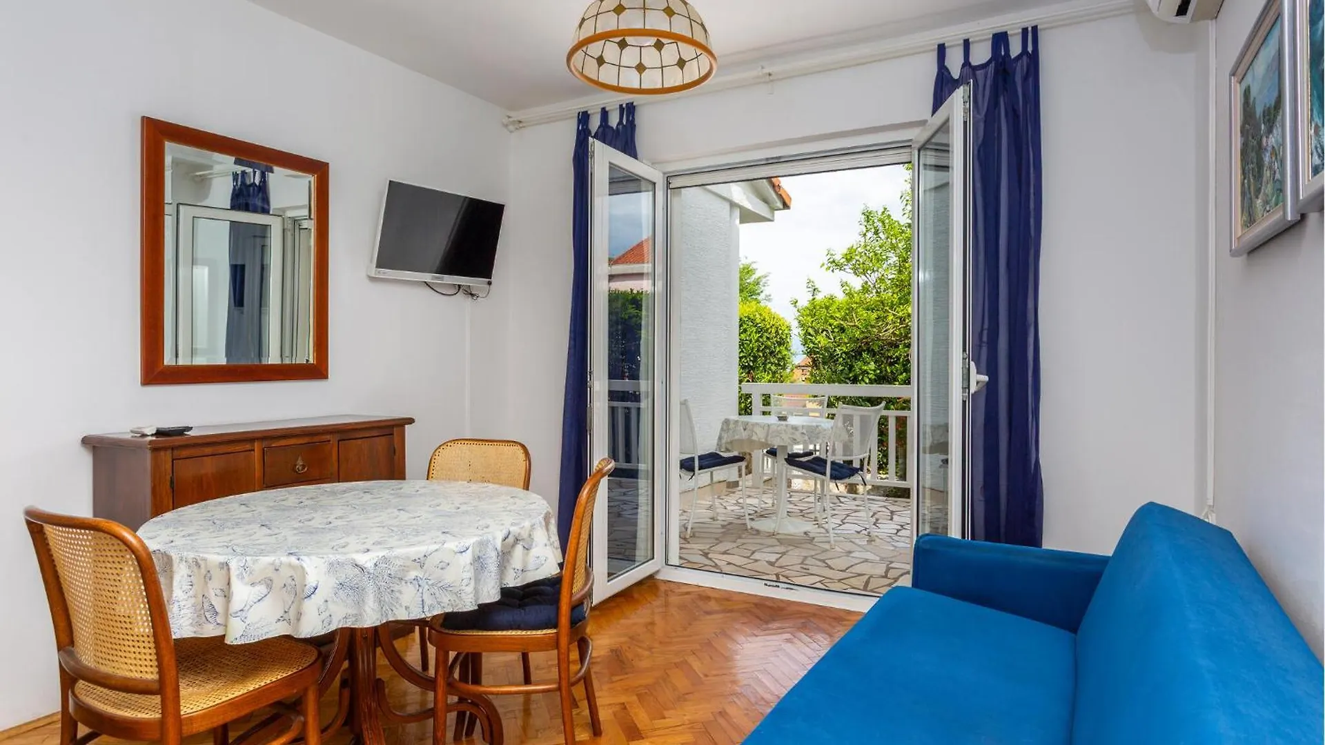 Gorgeous Apartment In Malinska Croatia