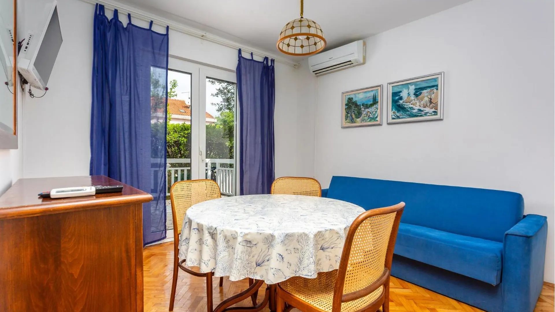 Gorgeous Apartment In Malinska